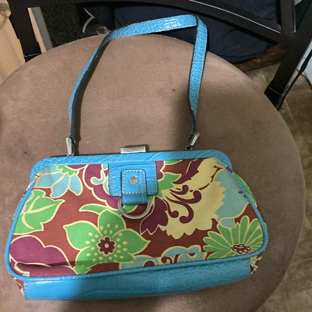 Vintage Tommy Hilfiger handbag purse.